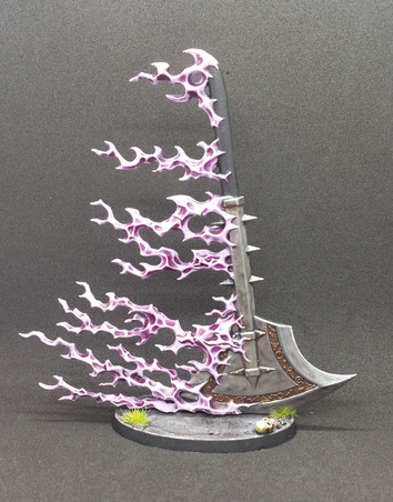 A ghostly bladed pendulum miniature