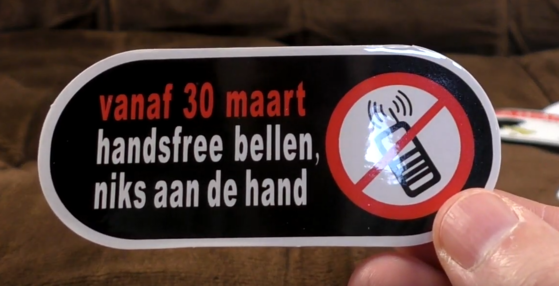 "vanaf 30 maart
handsfree bellen
niks aan de hand"
