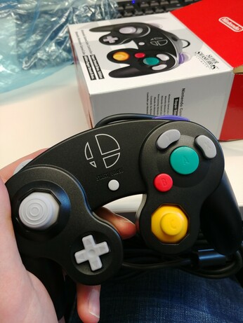 a Smash Ultimate gamecube controller