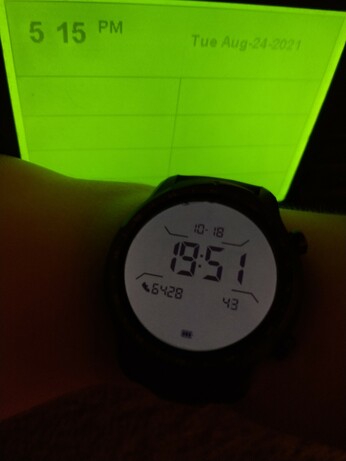 Watch reads 2021-10-18 19:51, timeclock reads 2021-08-24 17:15.